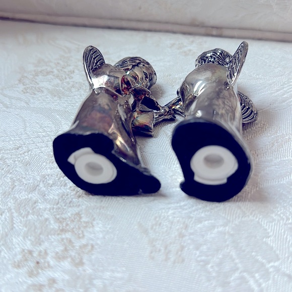 Silver Angel Salt and Pepper Shakers
Christmas Shakers - Picture 3 of 3